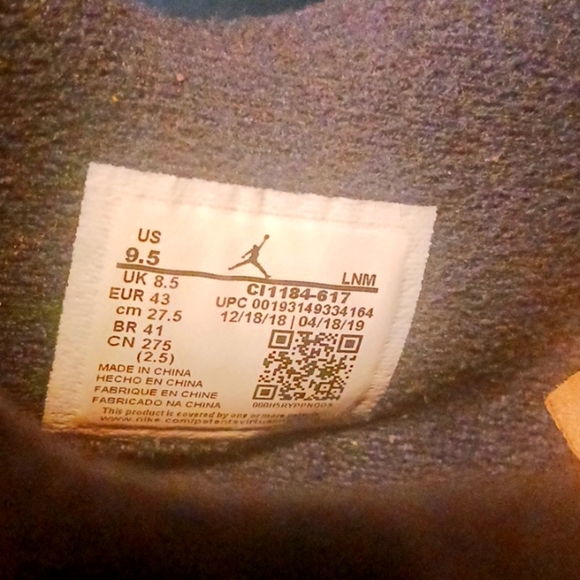 AIR JORDAN 4 RETRO SE FIBA - Picture 7 of 7